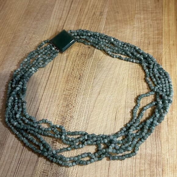 vintage aventurine stone Multi-Strand Green Bead Necklace w/ Square Back Clasp - Picture 4 of 11